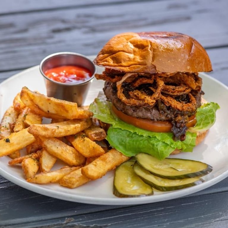 Savor Our Lunch Offerings